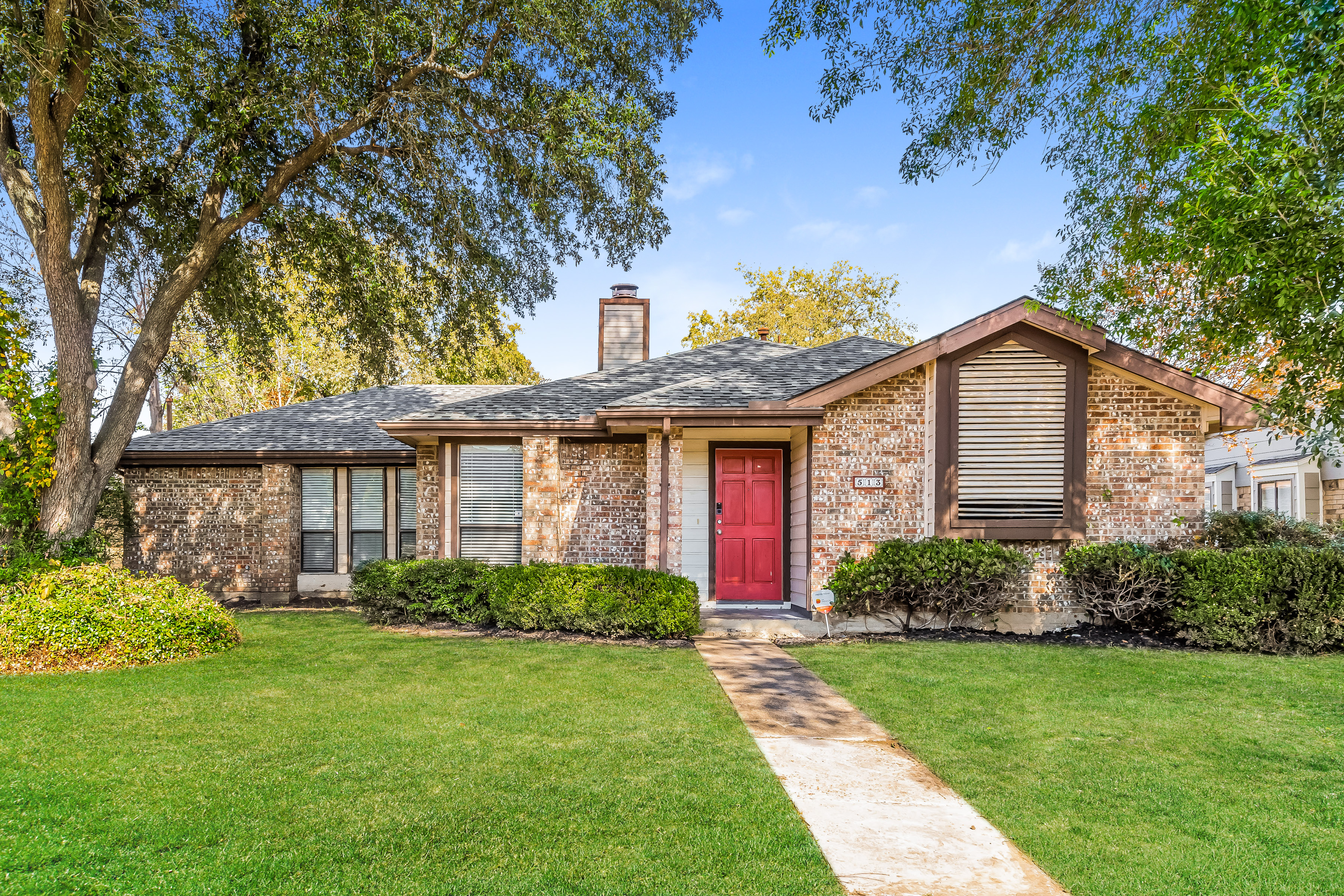 513 Quail Hollow Dr Mesquite, TX 75150